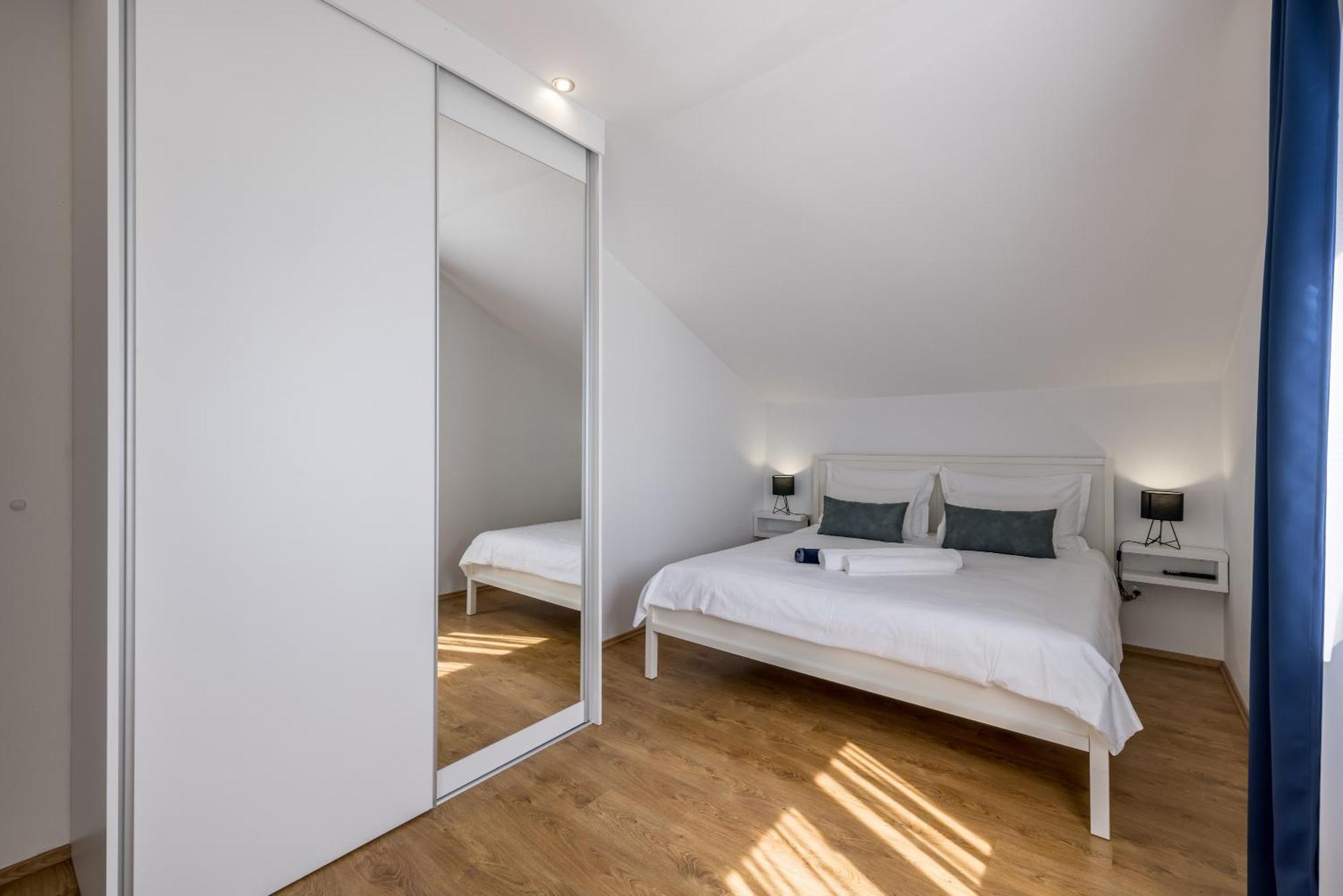 Sun Castle Holiday House Babic Kaštel Stari المظهر الخارجي الصورة